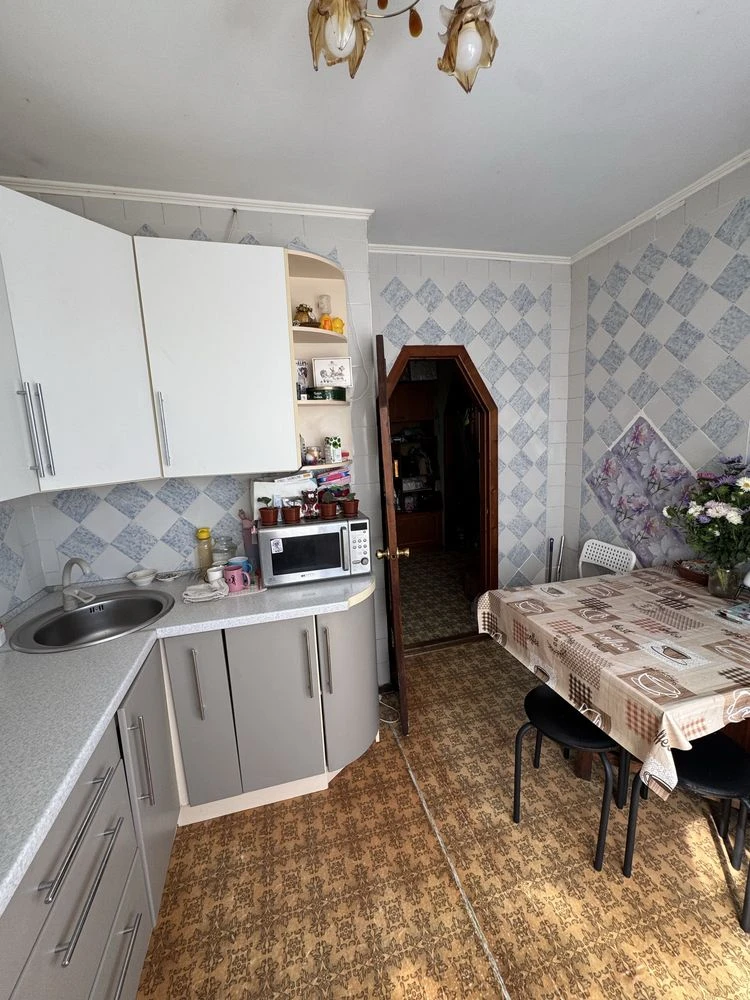 Продам 2 кім.кв. в м.Сміла
