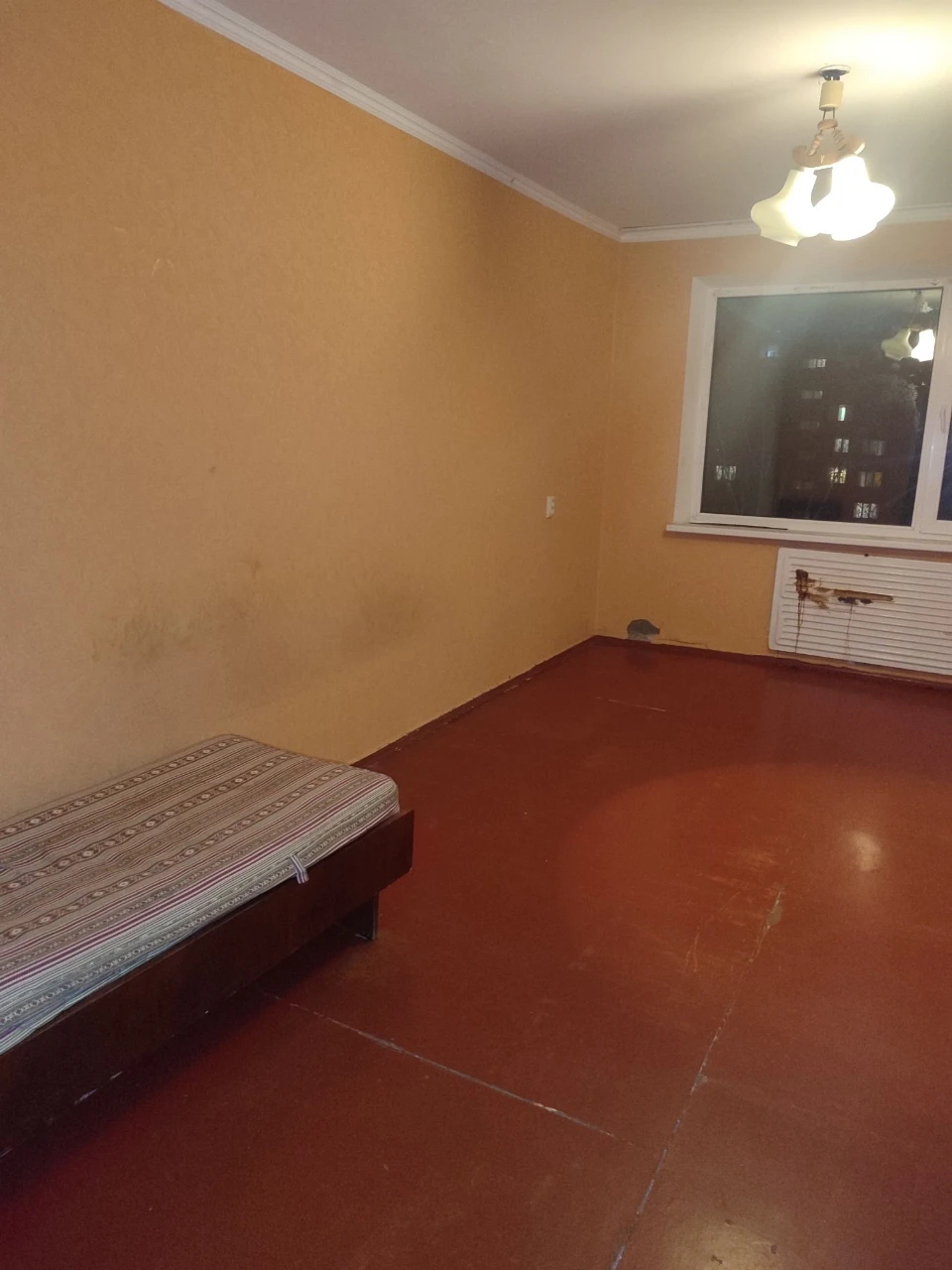 Продаж 3 кімн.квартири в місті Сміла, район РПЗ.