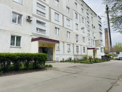 Продаж 2-кімнатного житла в центрі міста Сміла