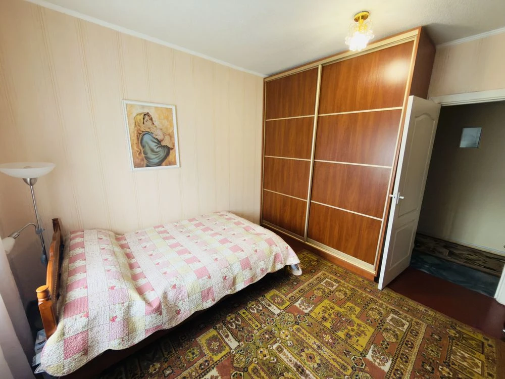 Продаж 2-кімнатного житла в центрі міста Сміла