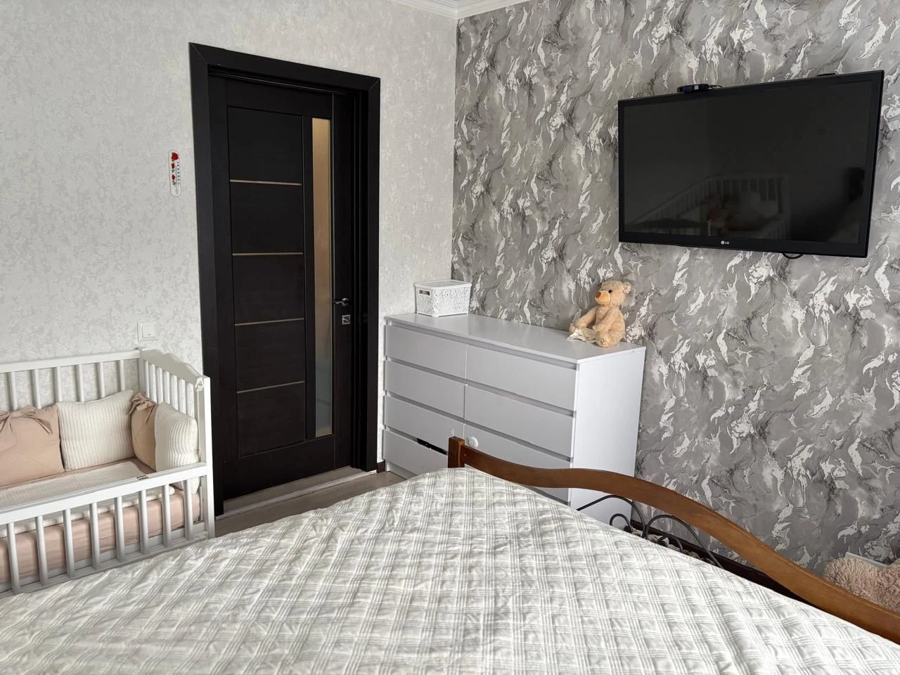 Sale of a 3-room apartment in the center of Smila