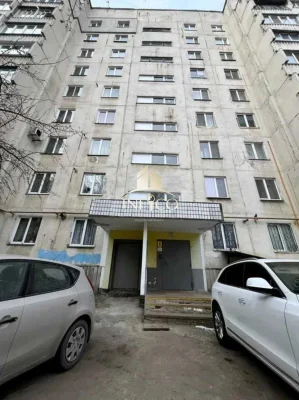Продажа трехкомнатной квартиры в городе Смела