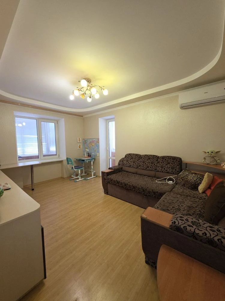 Продам 2 кім. кв. в центрі м. Сміла