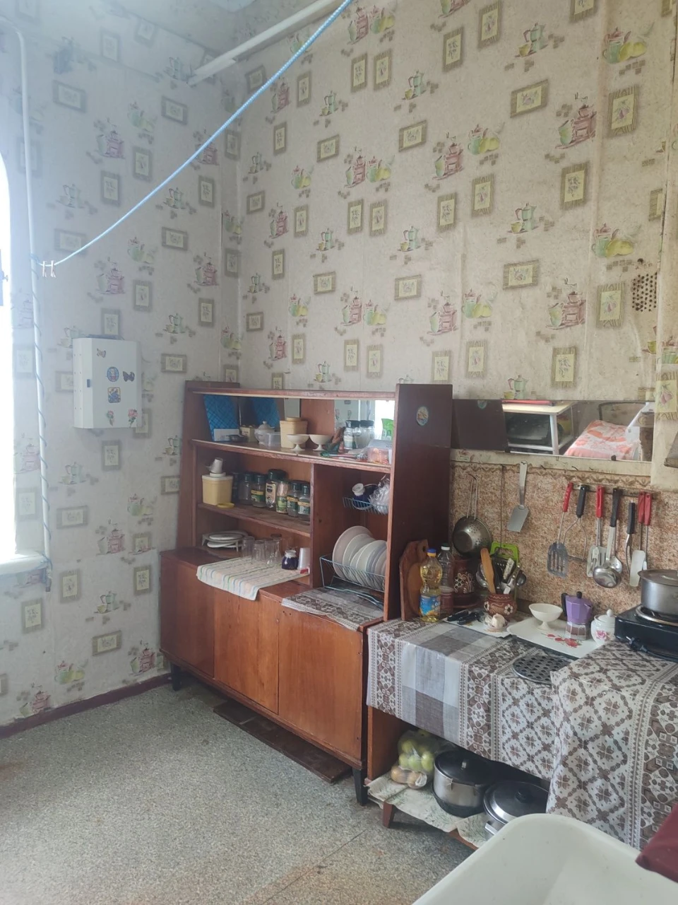 Apartment for Sale: 2-room apartment in the city of Smiylo, Шевченко district.