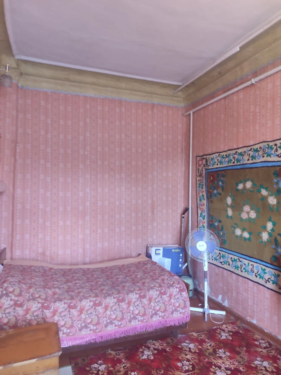 Apartment for Sale: 2-room apartment in the city of Smiylo, Шевченко district.