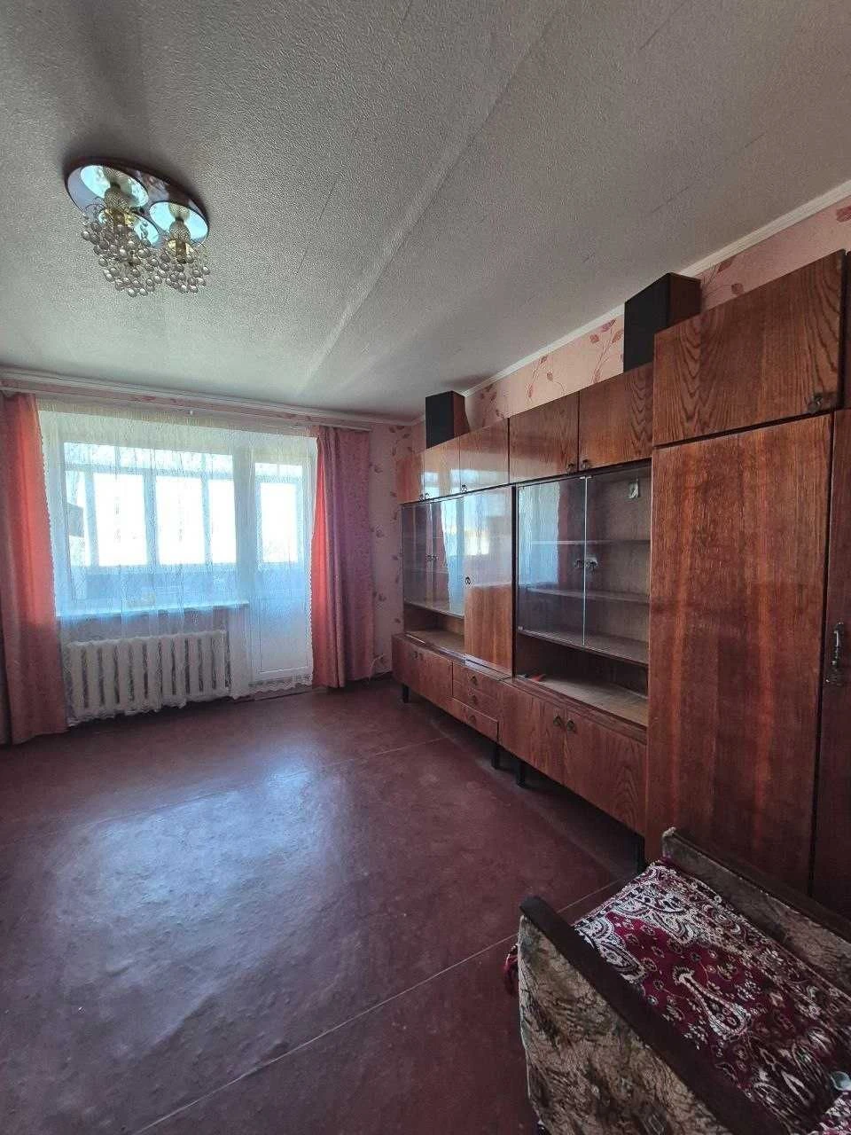 ПРОДАМ 3-кімнатну КВАРТИРУ В районІ 11-Ї ШКОЛИ
