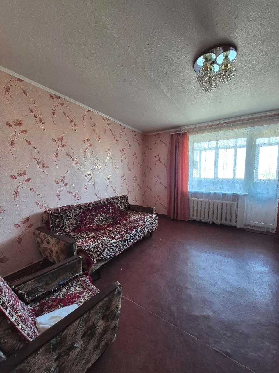 ПРОДАМ 3-кімнатну КВАРТИРУ В районІ 11-Ї ШКОЛИ