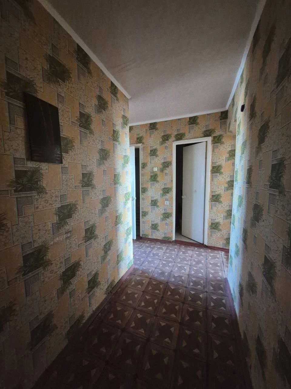 ПРОДАМ 3-кімнатну КВАРТИРУ В районІ 11-Ї ШКОЛИ