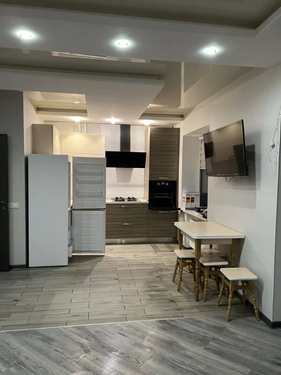 Продам 1 кімнатну квартиру в ново будові