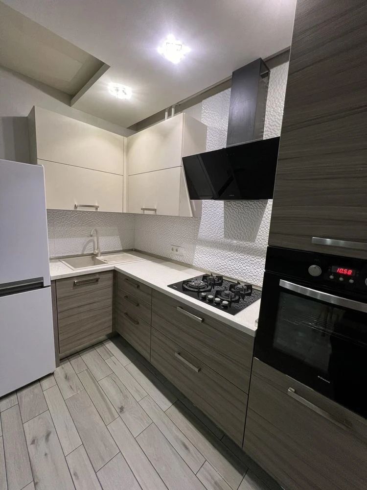 Продам 1 кімнатну квартиру в ново будові