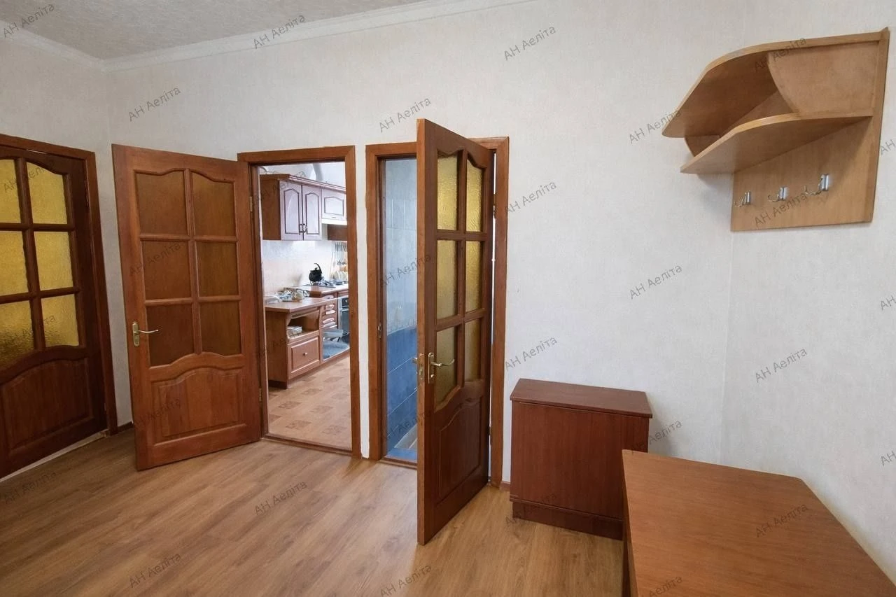 For sale 4-bedroom apartment 92m² in the DOS area