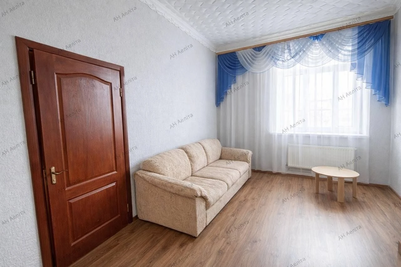 For sale 4-bedroom apartment 92m² in the DOS area
