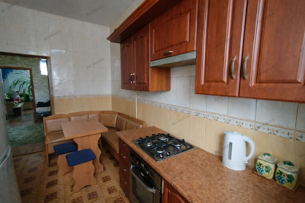 For sale 4-bedroom apartment 92m² in the DOS area