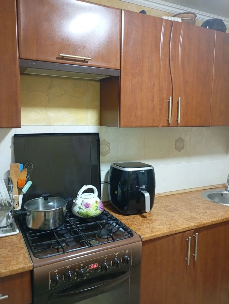 Продається двохкімнатна квартира