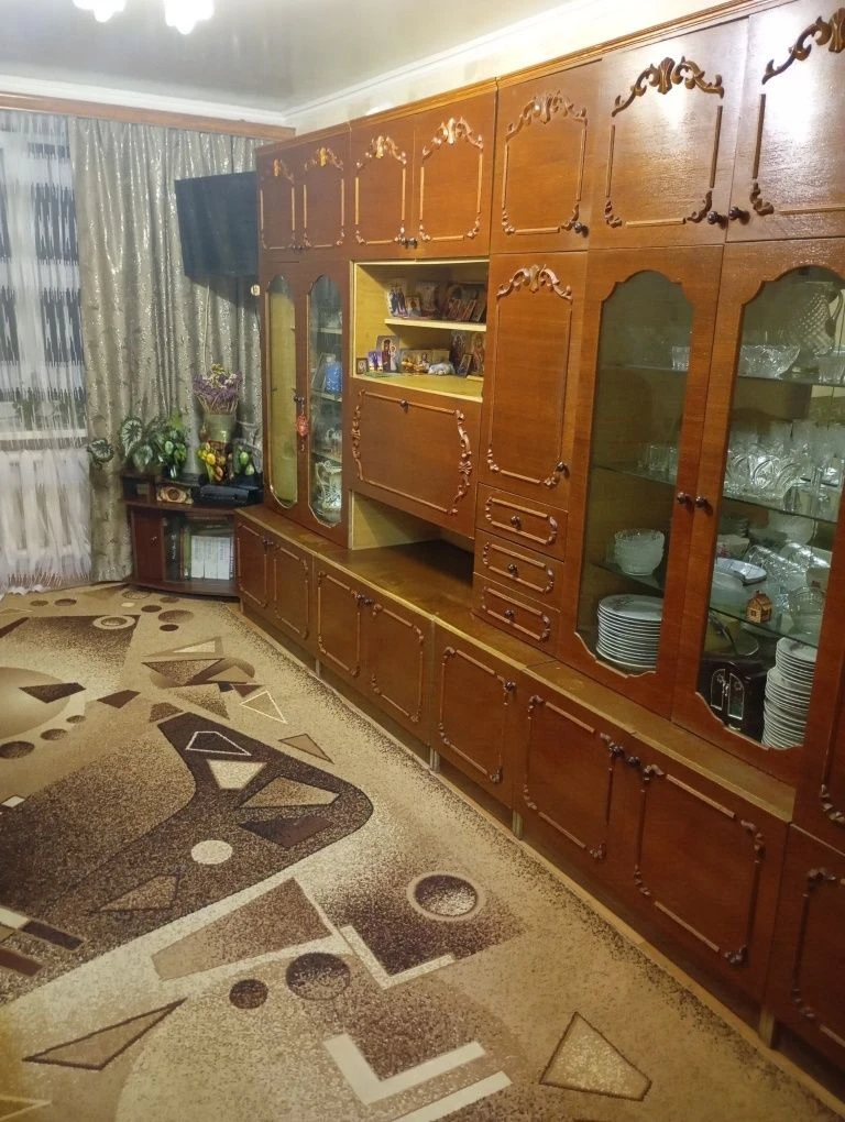 Продається двохкімнатна квартира
