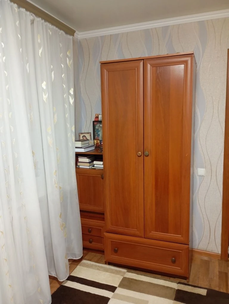 Продається двохкімнатна квартира