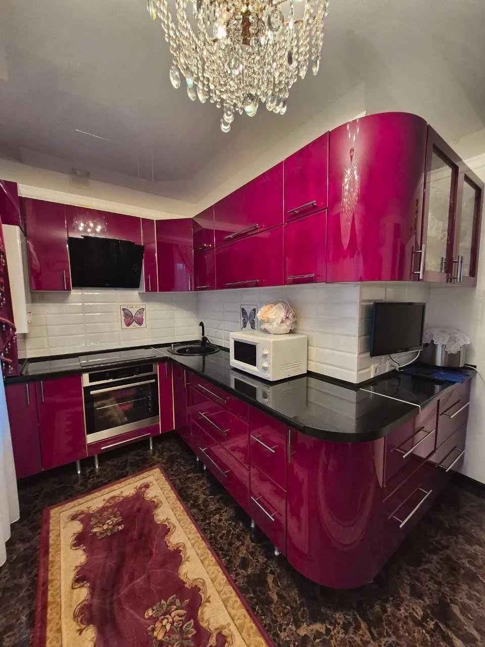 ПРОДАЖ ! двостороння + 2-кім + 67 м² + Індивідуальне опаленн