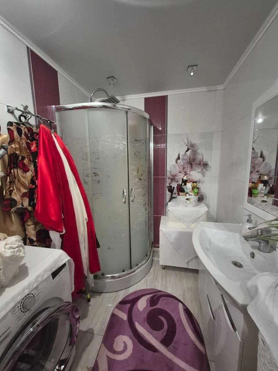 ПРОДАЖ ! двостороння + 2-кім + 67 м² + Індивідуальне опаленн