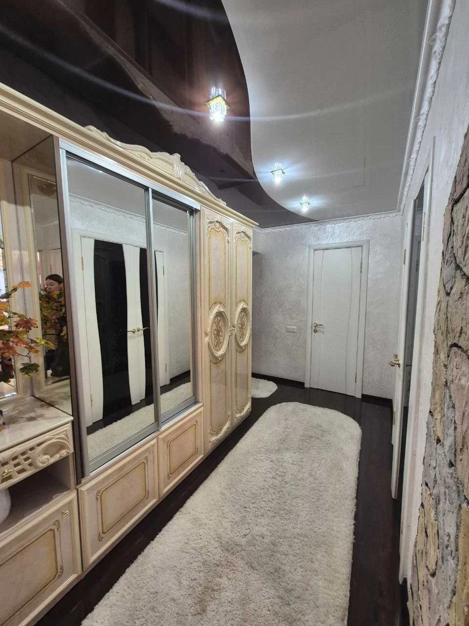 ПРОДАЖ ! двостороння + 2-кім + 67 м² + Індивідуальне опаленн