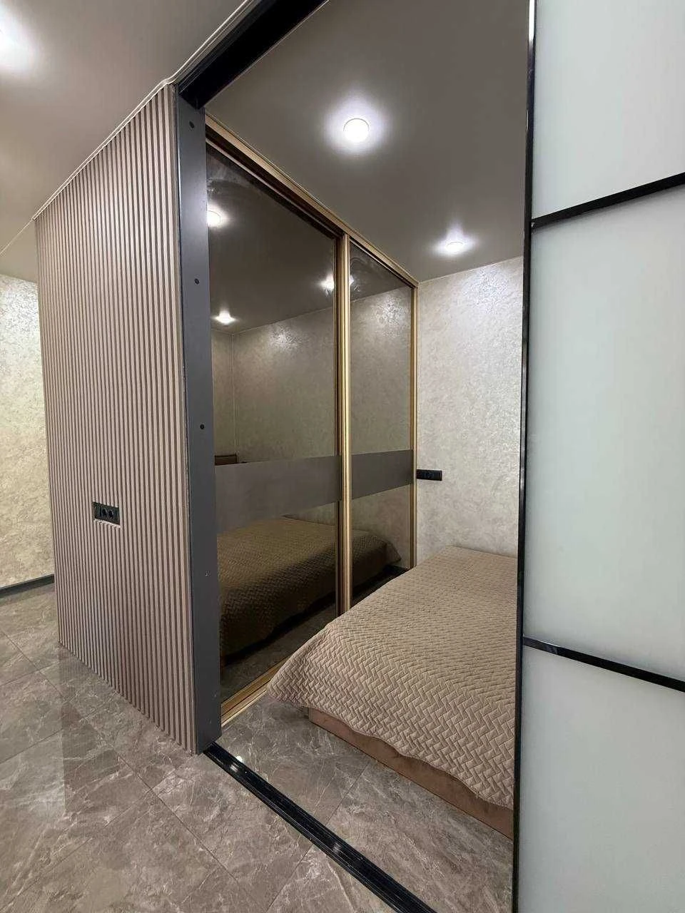 Sale of a modern 1-bedroom apartment in the Grekiv Les residential complex