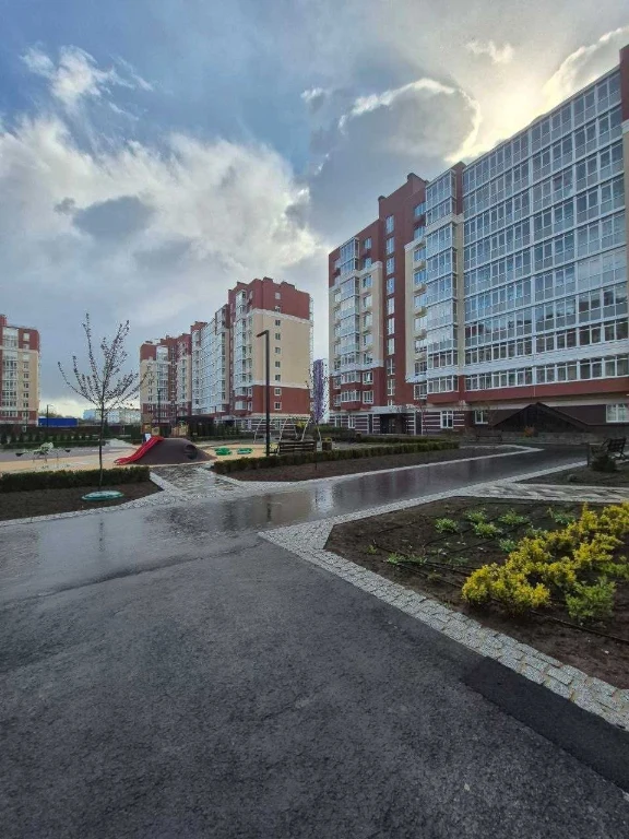 ПРОДАЖ. ПРОСТОРА КВАРТИРА. кухня-вітальня 22.6 кв.м. ЖК "ГРЕ