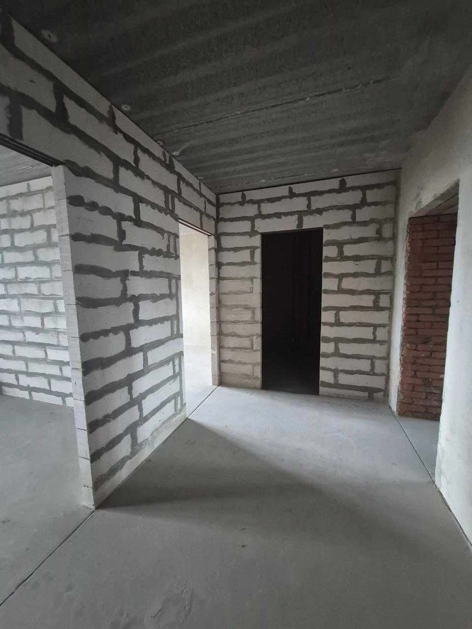 ПРОДАЖ. ПРОСТОРНА КВАРТИРА. Кухня-вітальня 22,6 кв.м. ЖК "Греків Ліс"