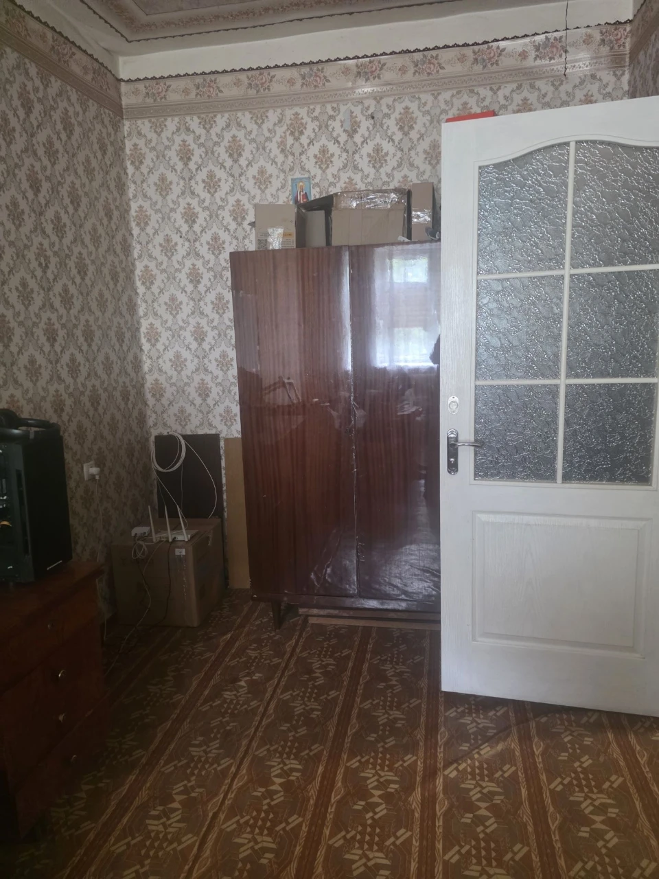 Продаж 2-х кім.кв.(Тищика)