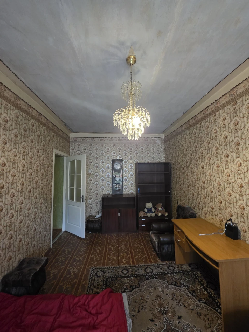 Продаж 2-х кім.кв.(Тищика)