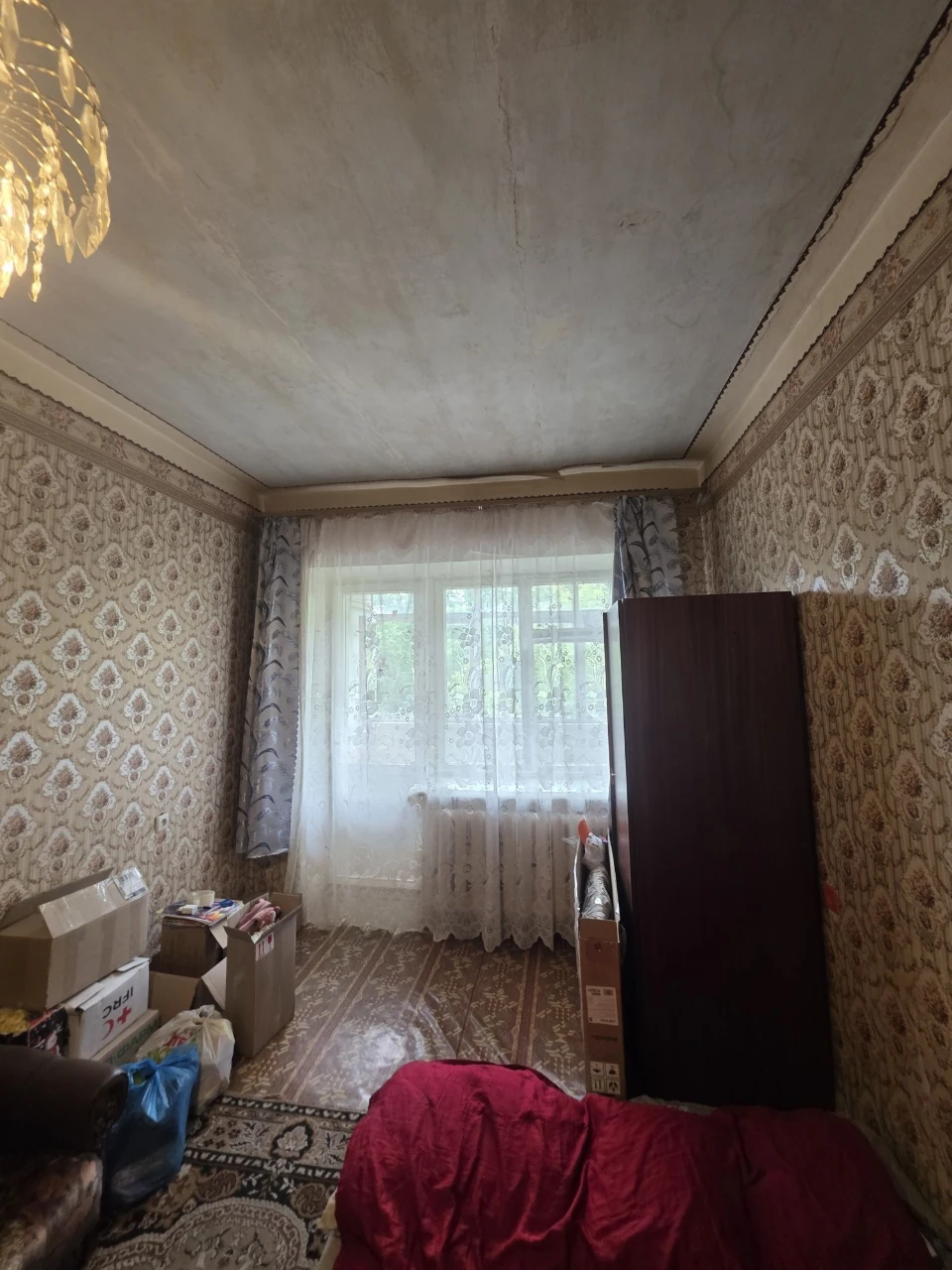 Продаж 2-х кім.кв.(Тищика)
