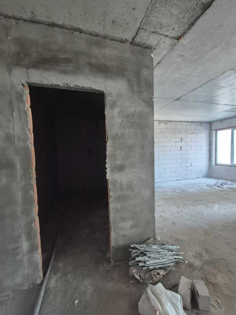 Sale of a spacious apartment - an ideal option for living or