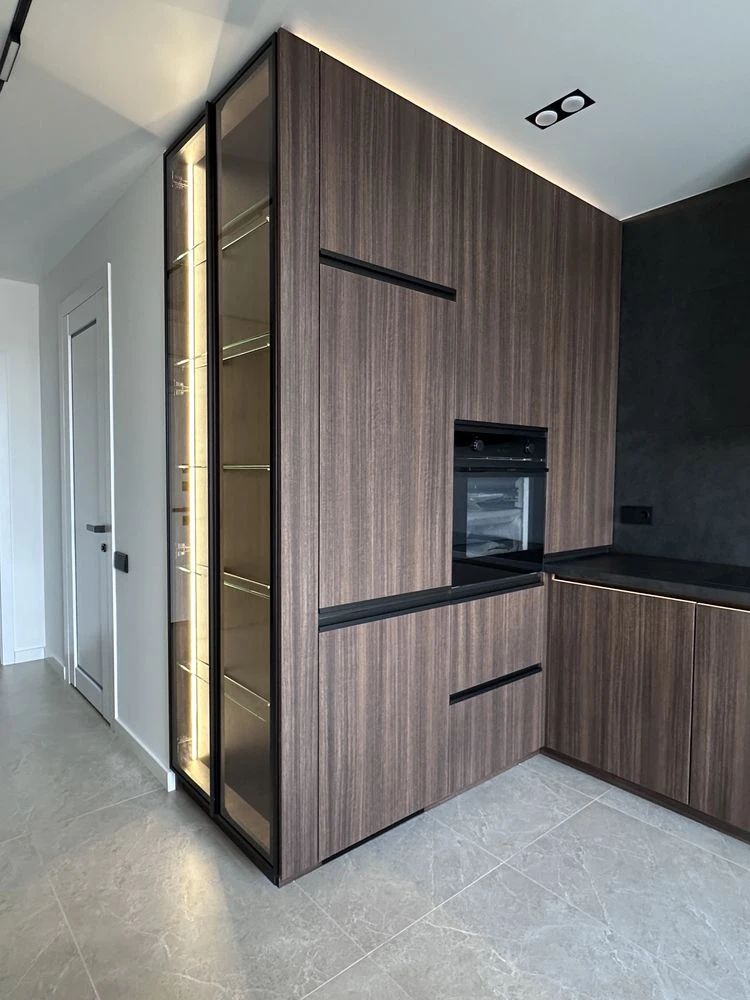 One-Bedroom Apartment, New Building, City Center
