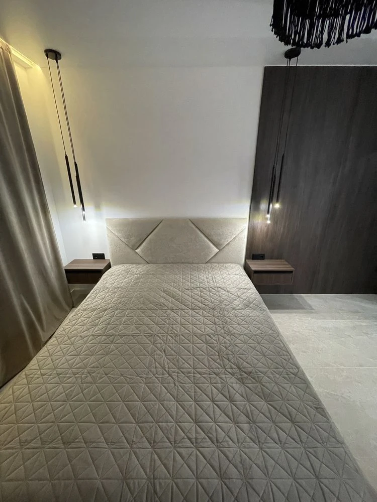 One-Bedroom Apartment, New Building, City Center