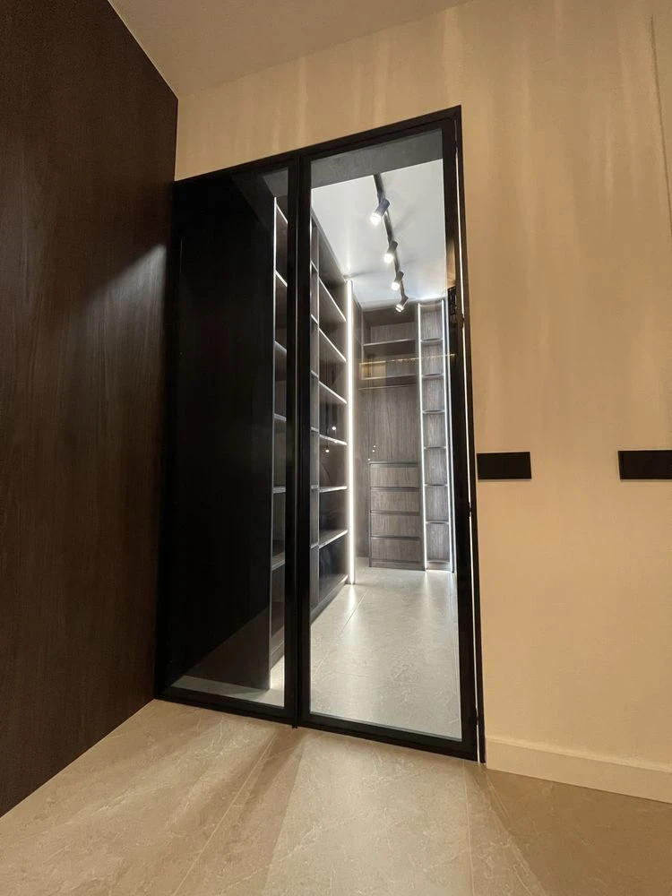 One-Bedroom Apartment, New Building, City Center