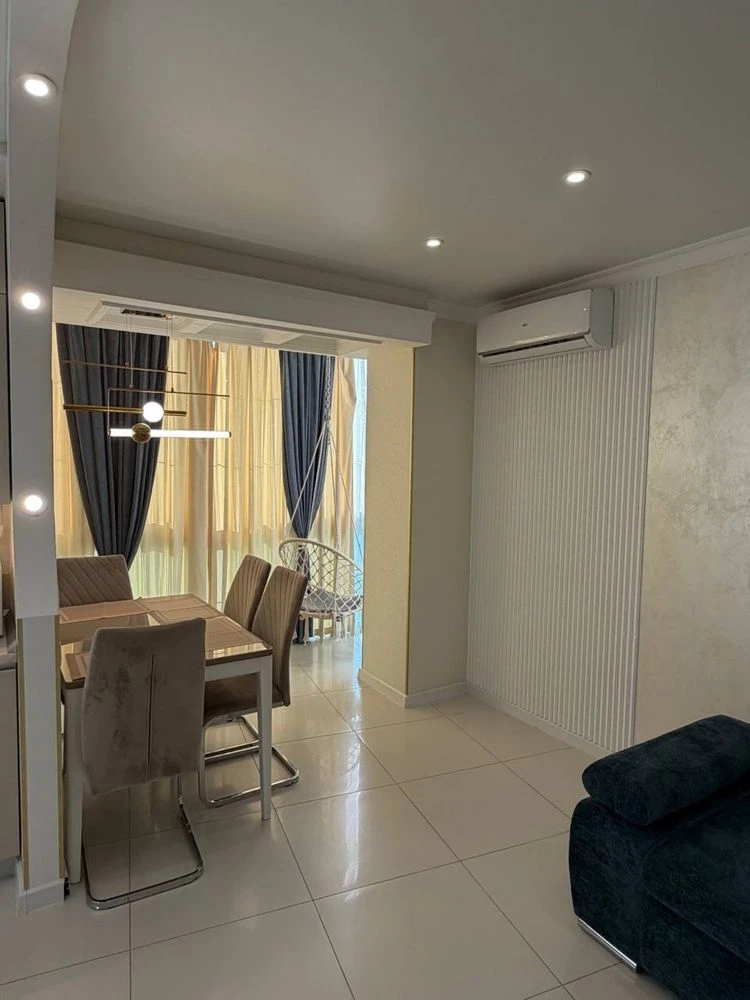 Продається простора квартира — 87 м²
