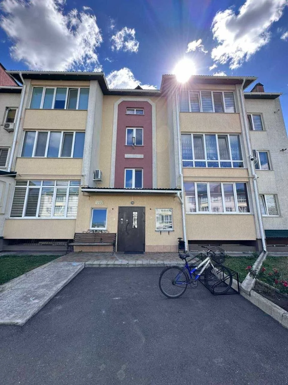 Sale of a 3-room apartment | City of Khrystynivka