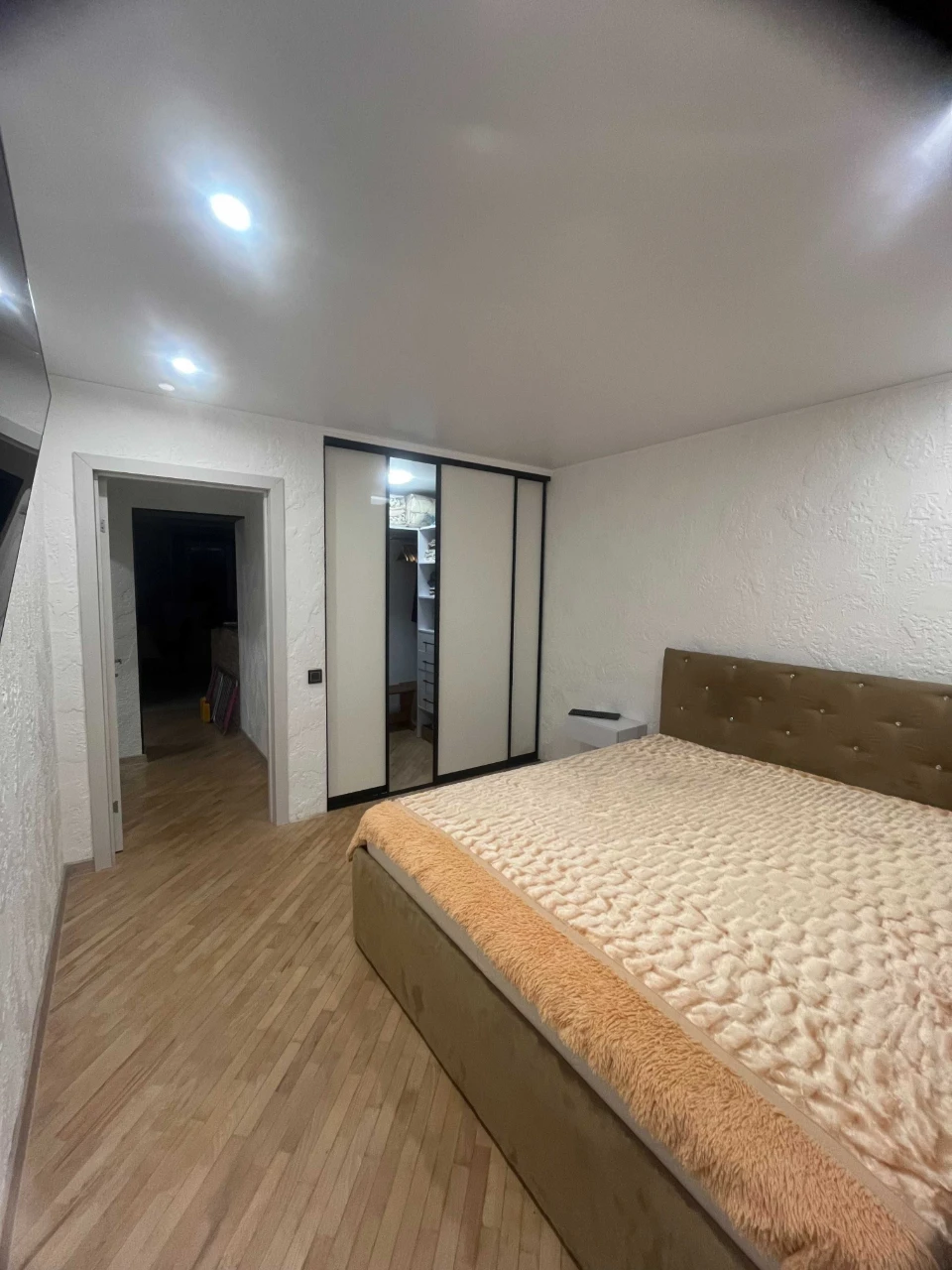 4-bedroom Apartment WITHOUT AGENT + Garage