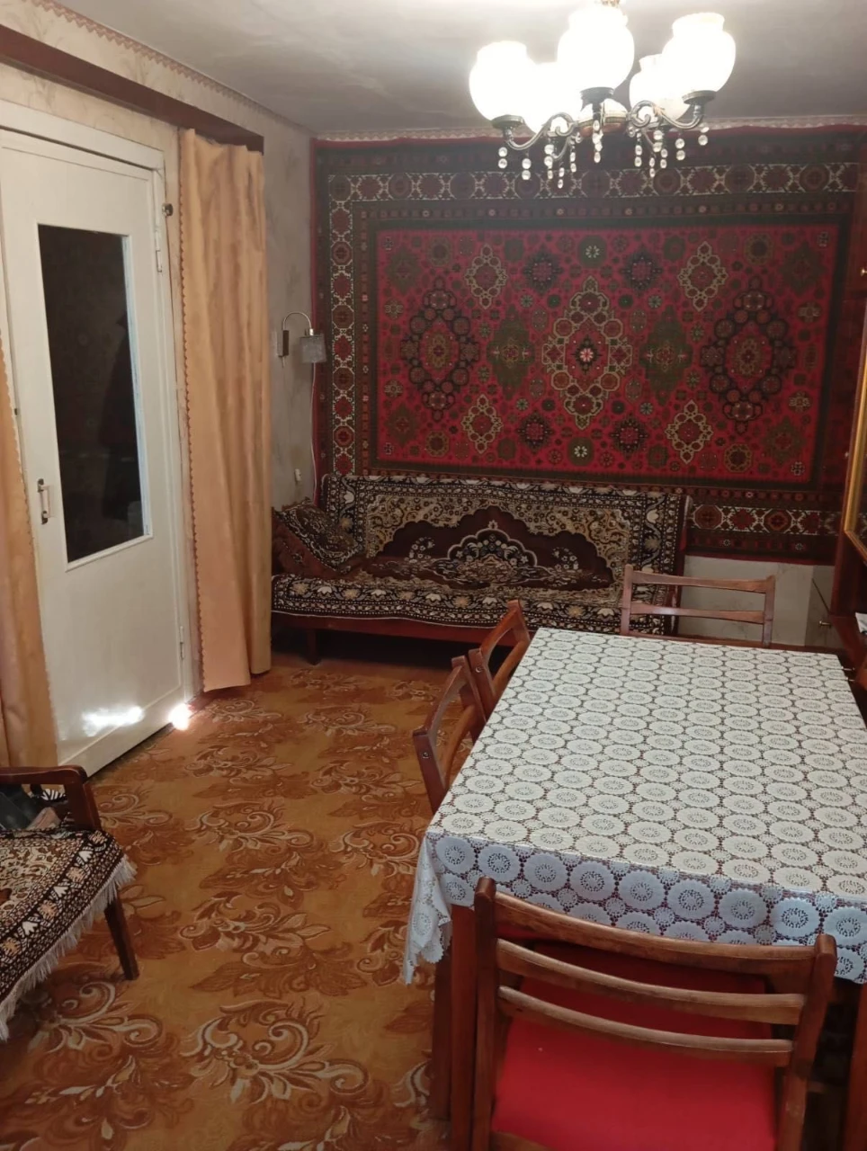 Продається 3-кімнатна квартира в центрі міста Шпола