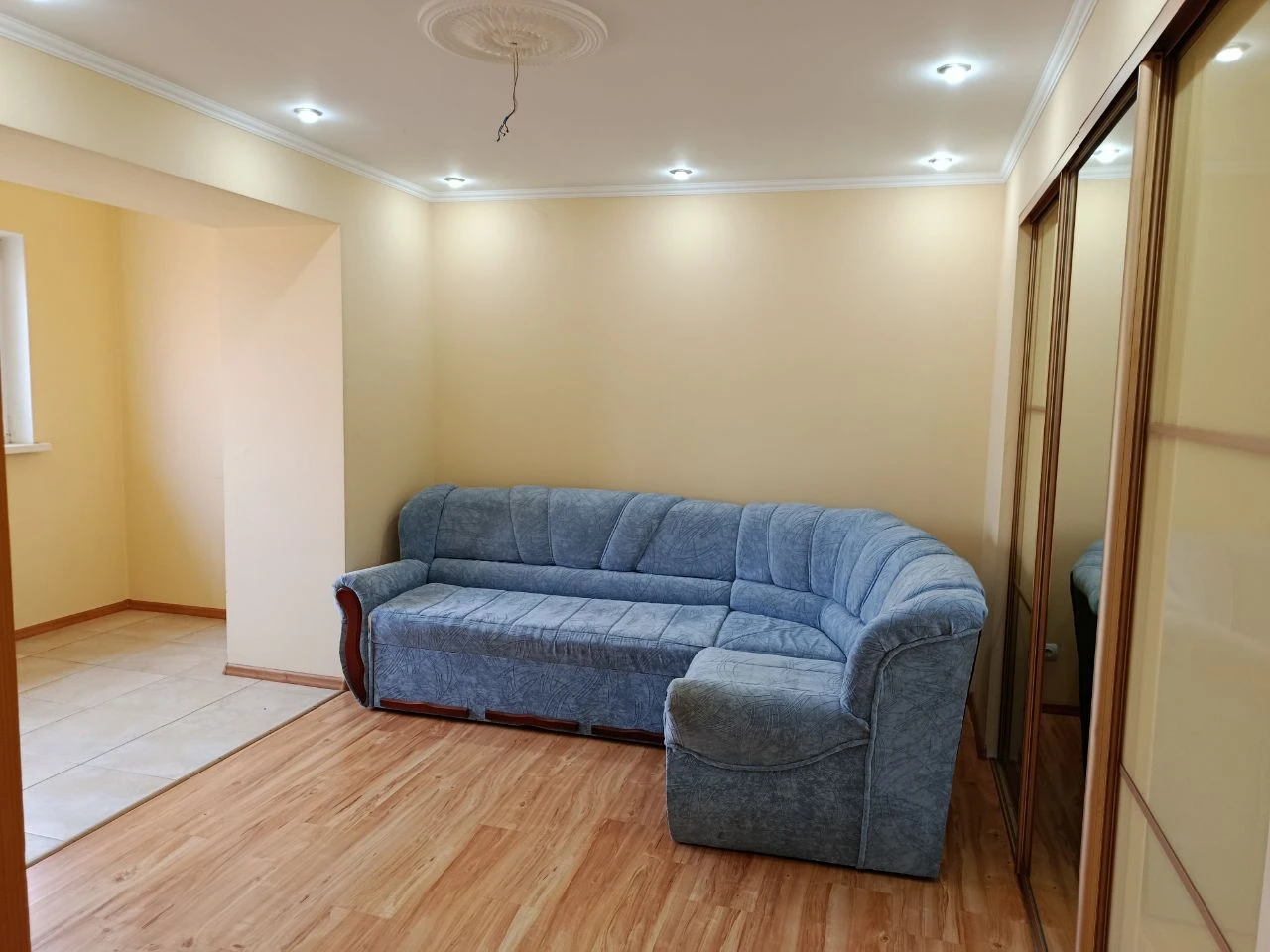 Sale of 2-bedroom apartment with a garage of 30m2 in the city of Kitsman