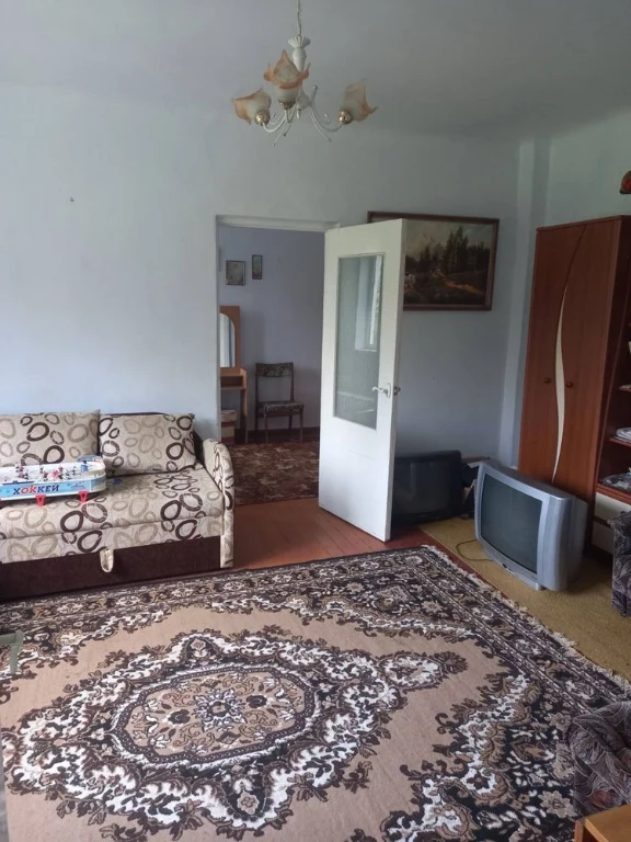 Продается 2-комнатная квартира в г.Кицмань