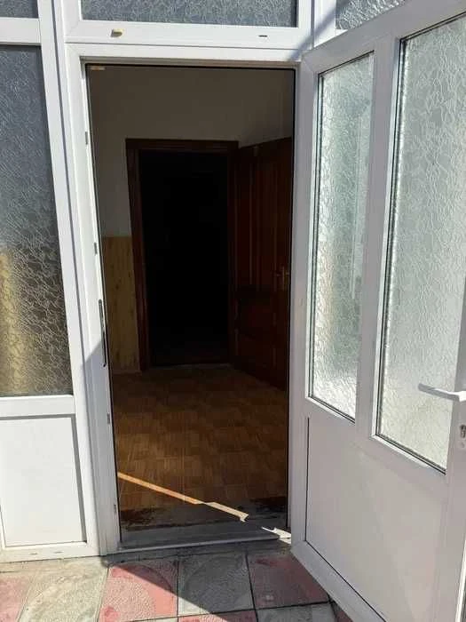 Продається нерухомість (квартира з власною терасою)