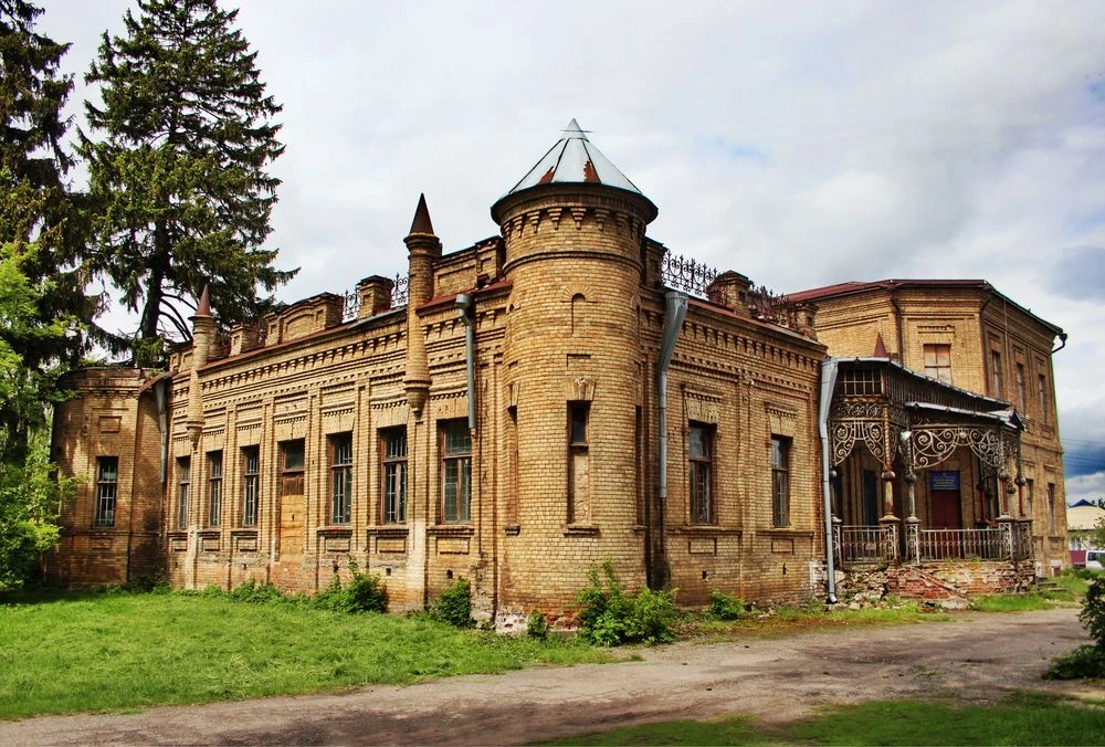 Продам квартиру з ділянкою і гаражем Бобровиця