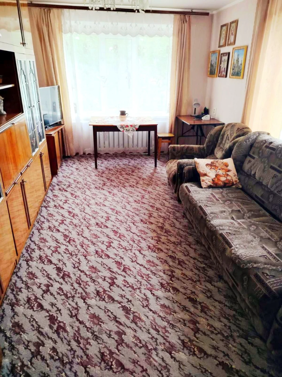 Продам 2-кімн. квартиру з меблями та технікою в с. Ядути.