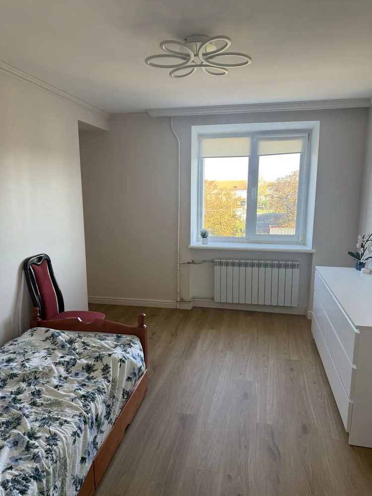 For Sale 4-room apartment in the city center