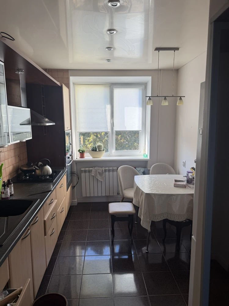For Sale 4-room apartment in the city center