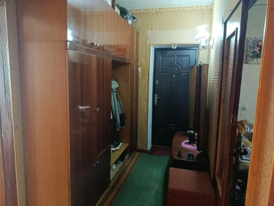 Продам 3-х кімнатну квартиру