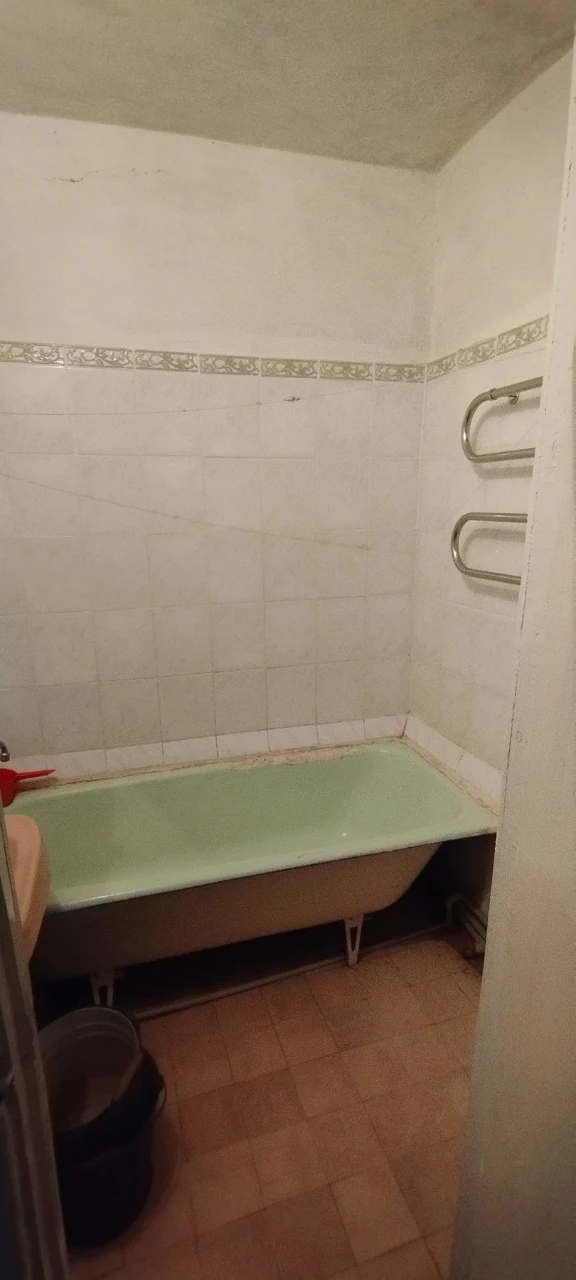Продаж 3-х кімнатної квартири, м. Мена