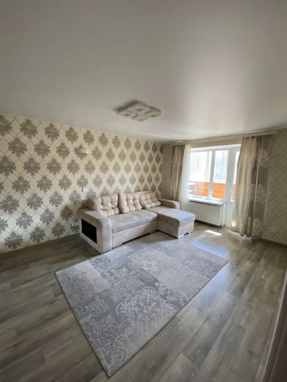 Продам квартиру 2-х кімнатну