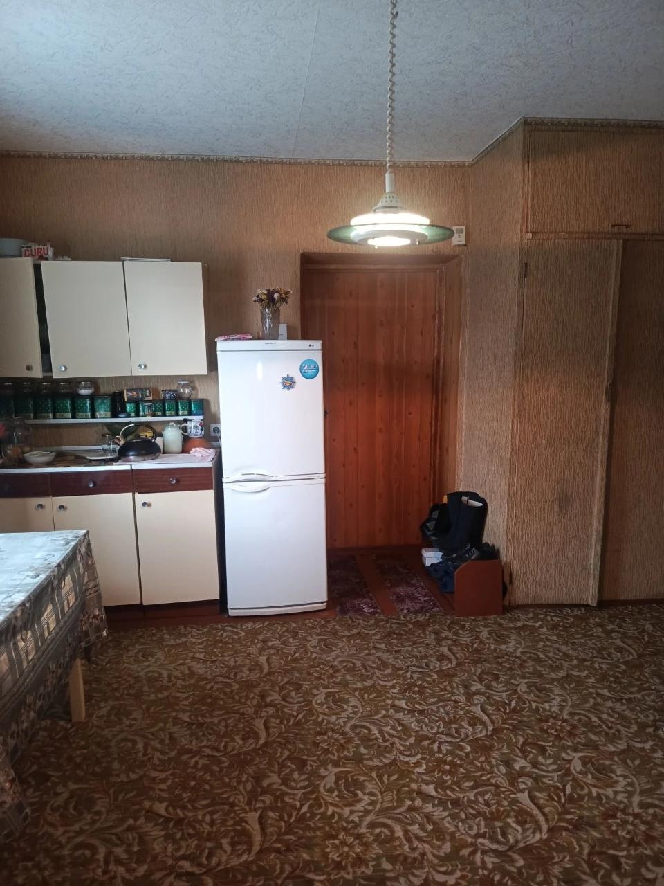 Продаж квартири 68 м² із зем. ділянкою  в Мені