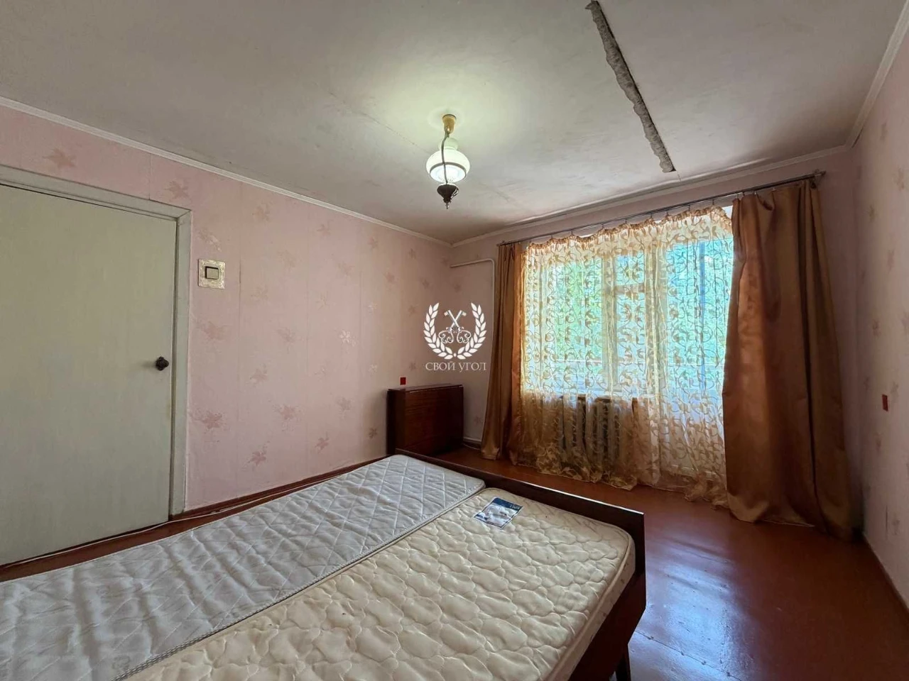 Продам 3- ри кімнатну квартиру в м. Мена (вул. Корольова)
