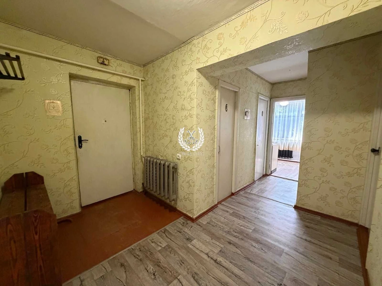 Продам 3- ри кімнатну квартиру в м. Мена (вул. Корольова)